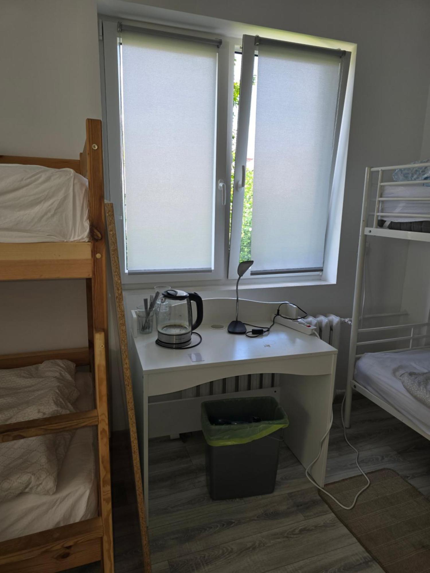 Hostel W Zielonce Зельонка Екстер'єр фото